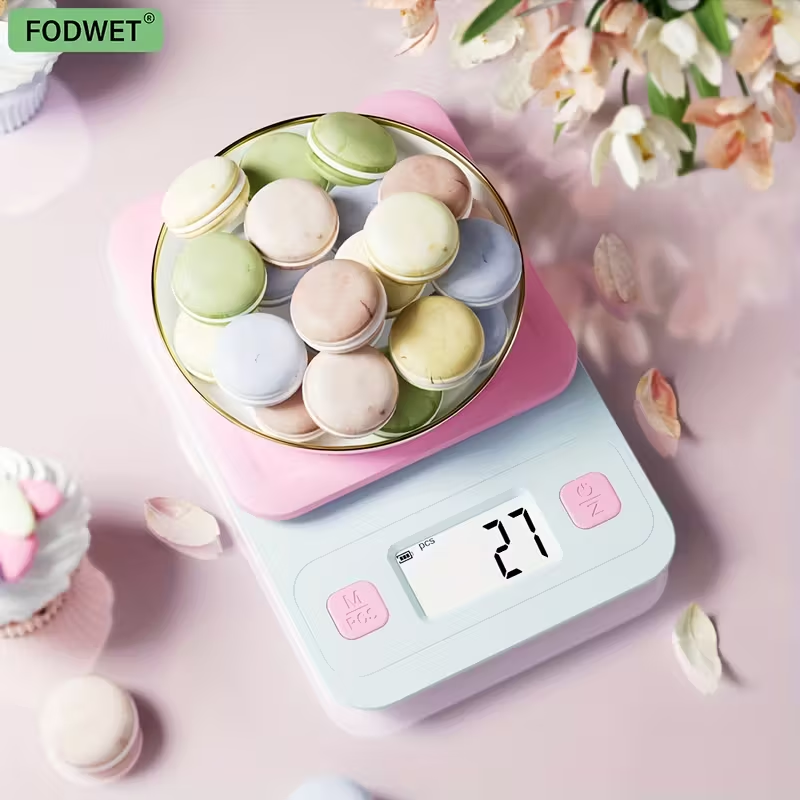 Kitchen Baking Essentials - Digital kitchen scale, with LCD display,